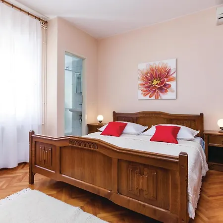 아파트 Two-bedroom In Duće