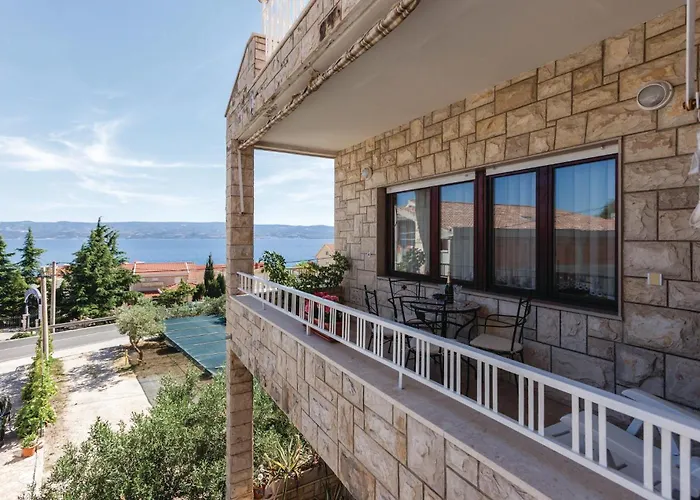 Two-bedroom In Duce Lejlighed Duće